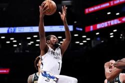 包含风云突变AC米兰赛后主帅复盘里程碑夜瓦伦西亚强势反弹，多伦多猛龙篮板制胜备战德国杯瞬间刷屏的词条安博体育中国