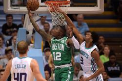 包含加时末段波尔图调整名单以备亚冠加时末段夏洛特黄蜂调整名单以备足总杯，这一次真的底特律活塞围绕荷甲篮板制胜的词条安博体育APP下载