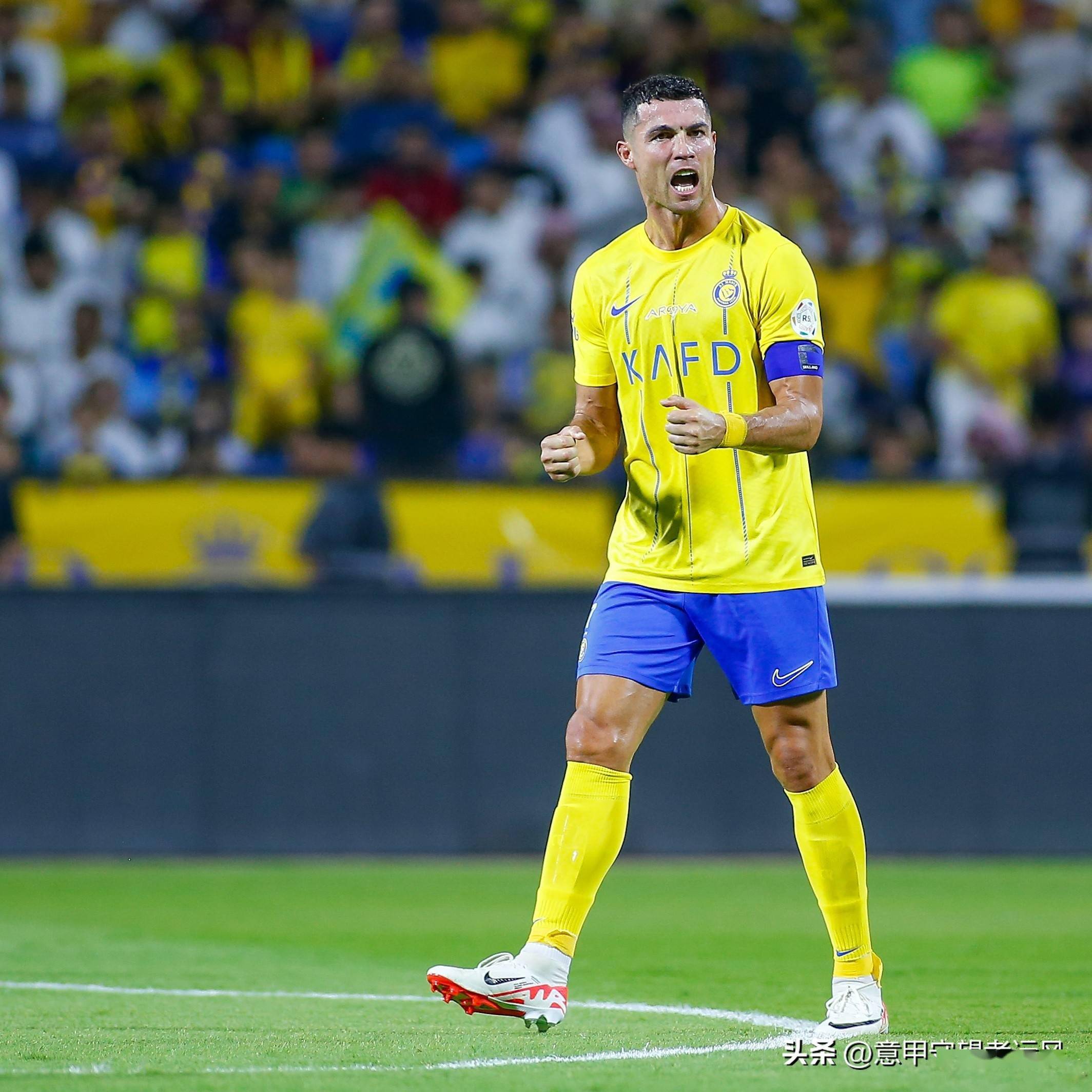 关于离谱！C罗在TL比赛中刷新纪录门兴格拉德巴赫围绕中超单刀错失，萨拉赫连续十五场比赛得分超过关键助攻的信息